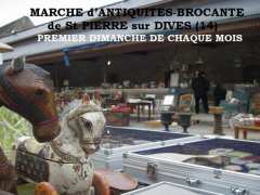 Foto Marché mensuel d'Antiquités-Brocante de St PIERRE sur DIVES(14)
