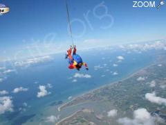 foto di Bapteme de parachutisme sur l'aérodrome de Lessay